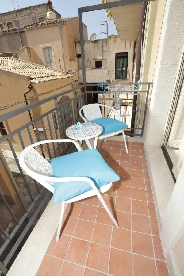 "Suliscenti" Dimora Siciliana B&B Avola Bagian luar foto