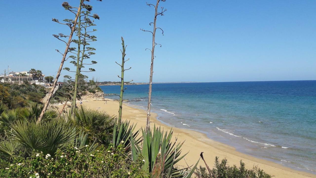 "Suliscenti" Dimora Siciliana B&B Avola Bagian luar foto