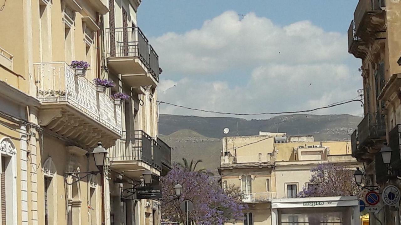 "Suliscenti" Dimora Siciliana B&B Avola Bagian luar foto